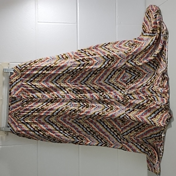 Sonoma 3X Tiered Button Front Elastic Waist Skirt in Earthy Water Color Print - Picture 7 of 10